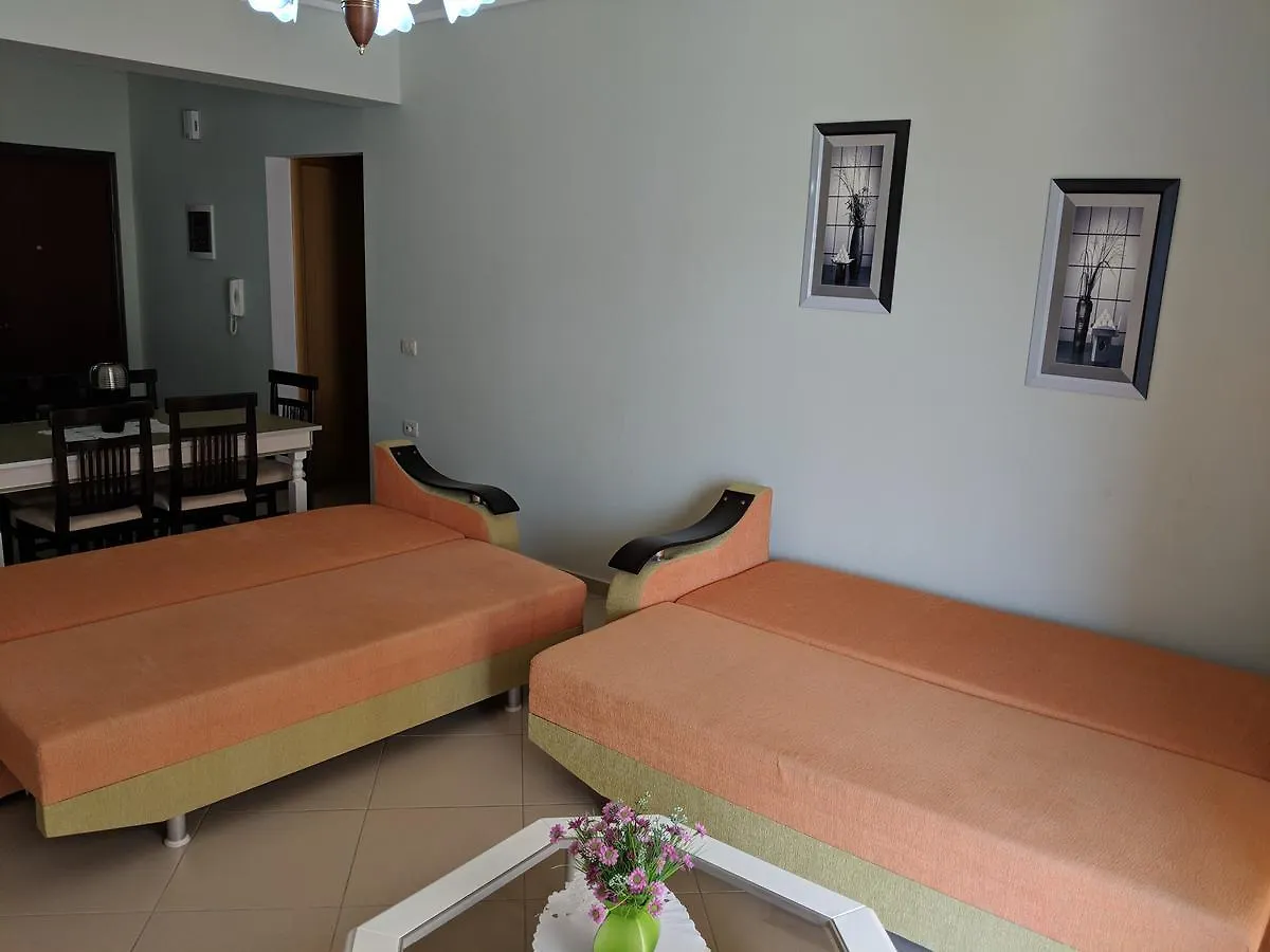 Seafront Apartment Саранда 0*,