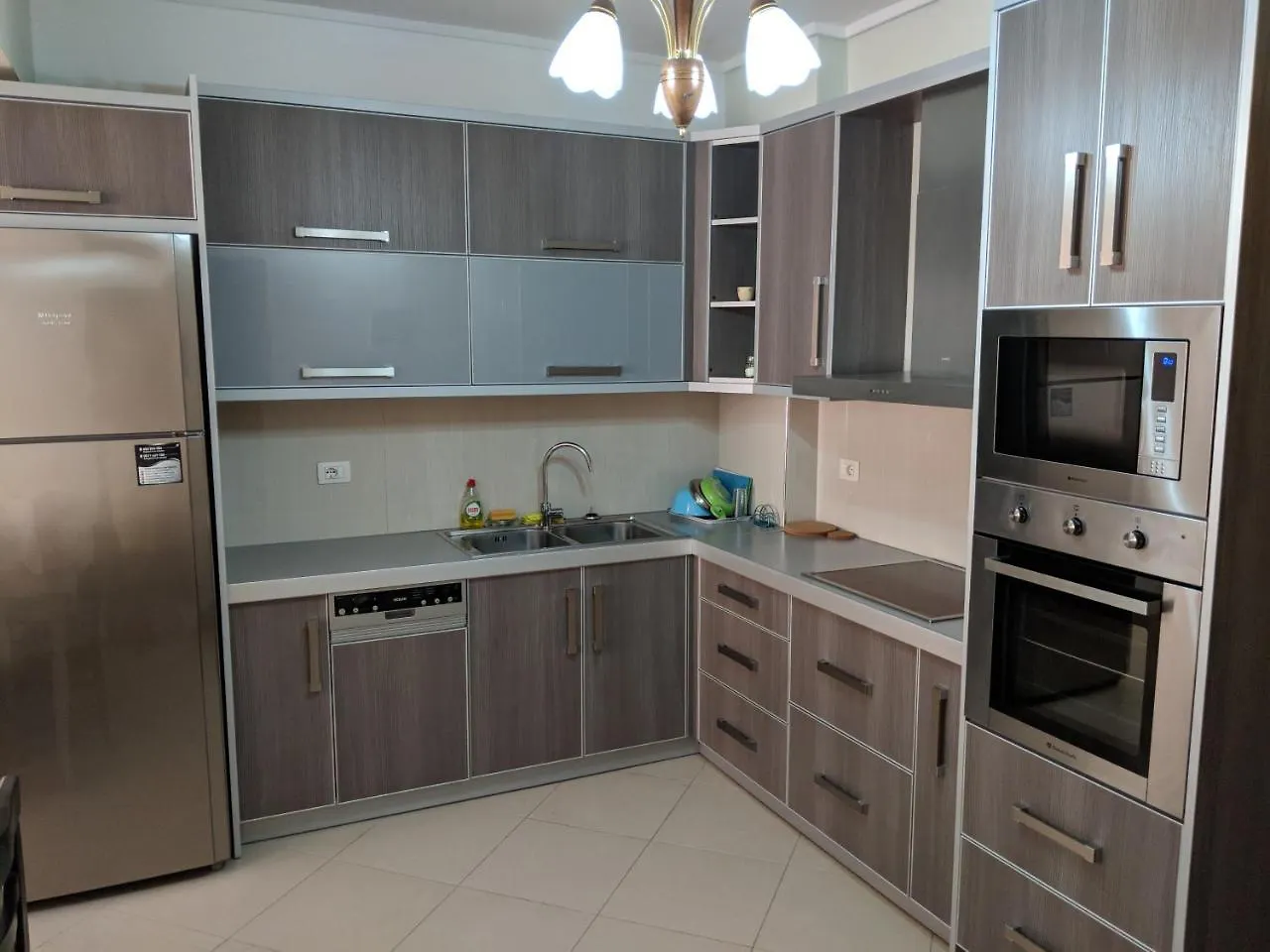 Seafront Apartment Саранда